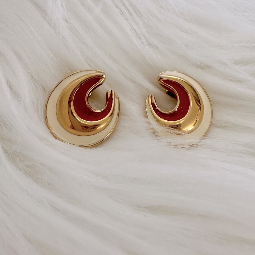 Vintage Monet 1” Enamel Gold-Toned Stylized Tri-Color Signed Pierced Earrings